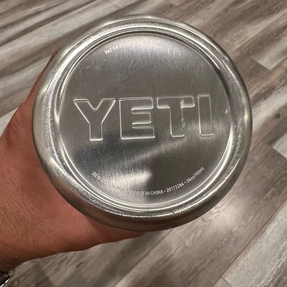 YETI Rambler Vacuum Bottle - 26 fl. oz.  Tahoe Blue.  HTF.  No returns accepted. - Picture 10 of 12